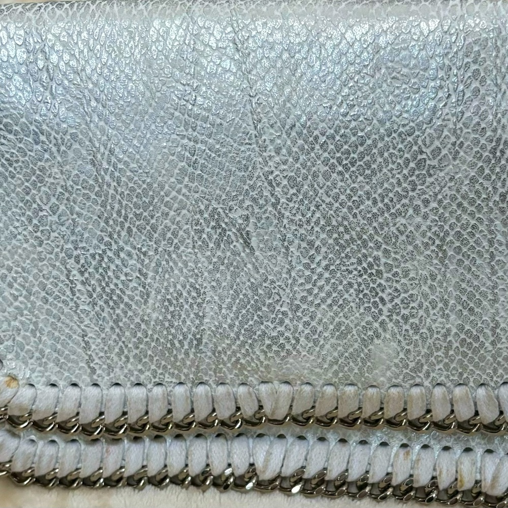 Inzi white leather snakeskin wristlet clutch envelope with Silver Chain Accent